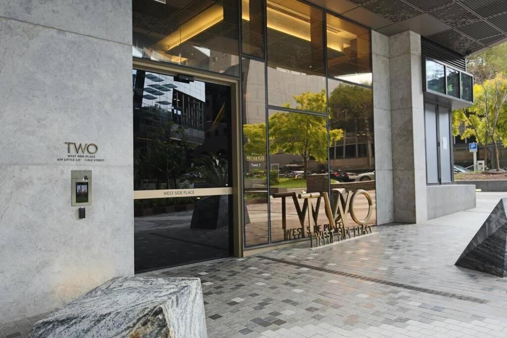 Luxury 2Bedroom2Bathroom Apartment At Mel Cbd メルボルン エクステリア 写真